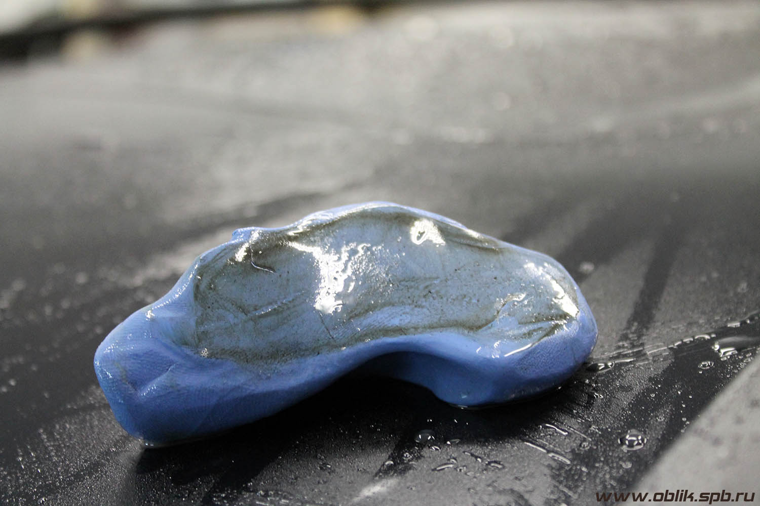 Синяя глина для чистки автомобиля. Голубая глина для автомобиля. Синяя глина. Абразивная глина для очистки кузова. Синяя глина для авто.